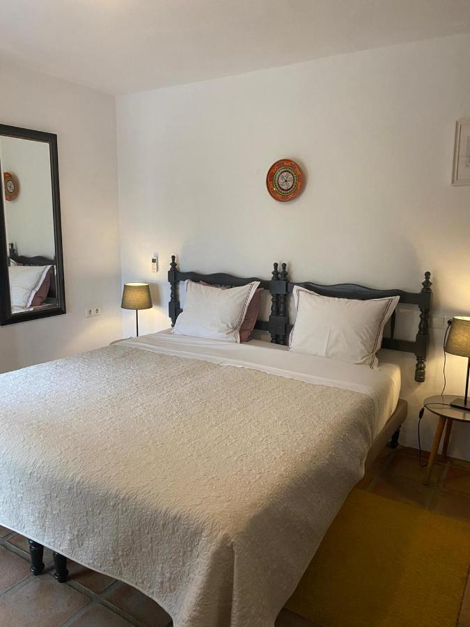 El Nispero Dulce Bed & Breakfast Alcaucín Екстериор снимка