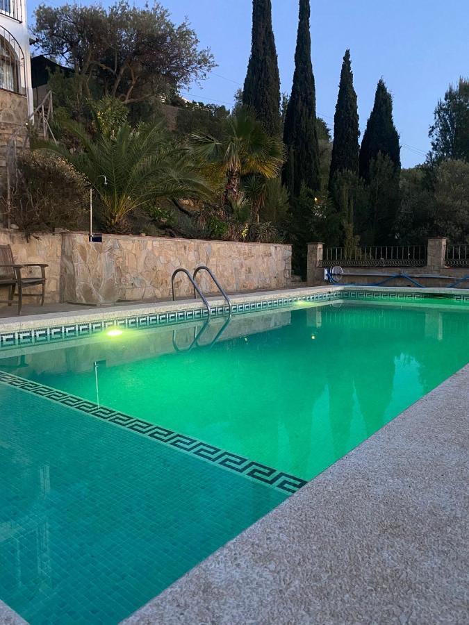 El Nispero Dulce Bed & Breakfast Alcaucín Екстериор снимка