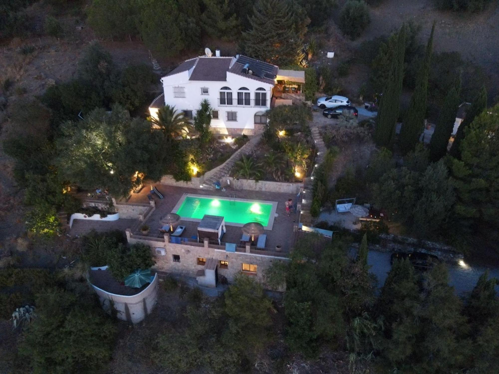 El Nispero Dulce Bed & Breakfast Alcaucín Екстериор снимка