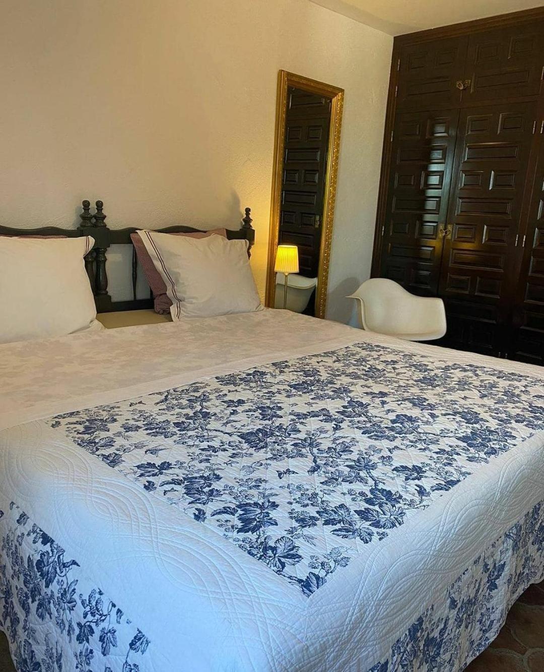 El Nispero Dulce Bed & Breakfast Alcaucín Екстериор снимка