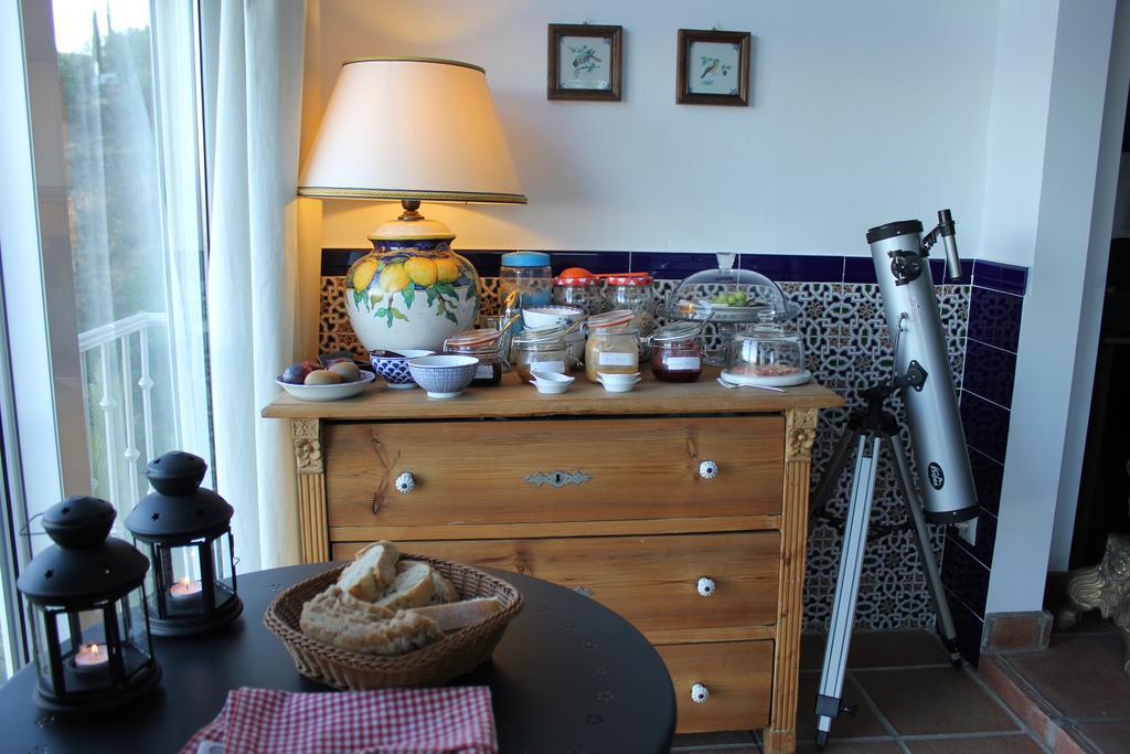 El Nispero Dulce Bed & Breakfast Alcaucín Екстериор снимка