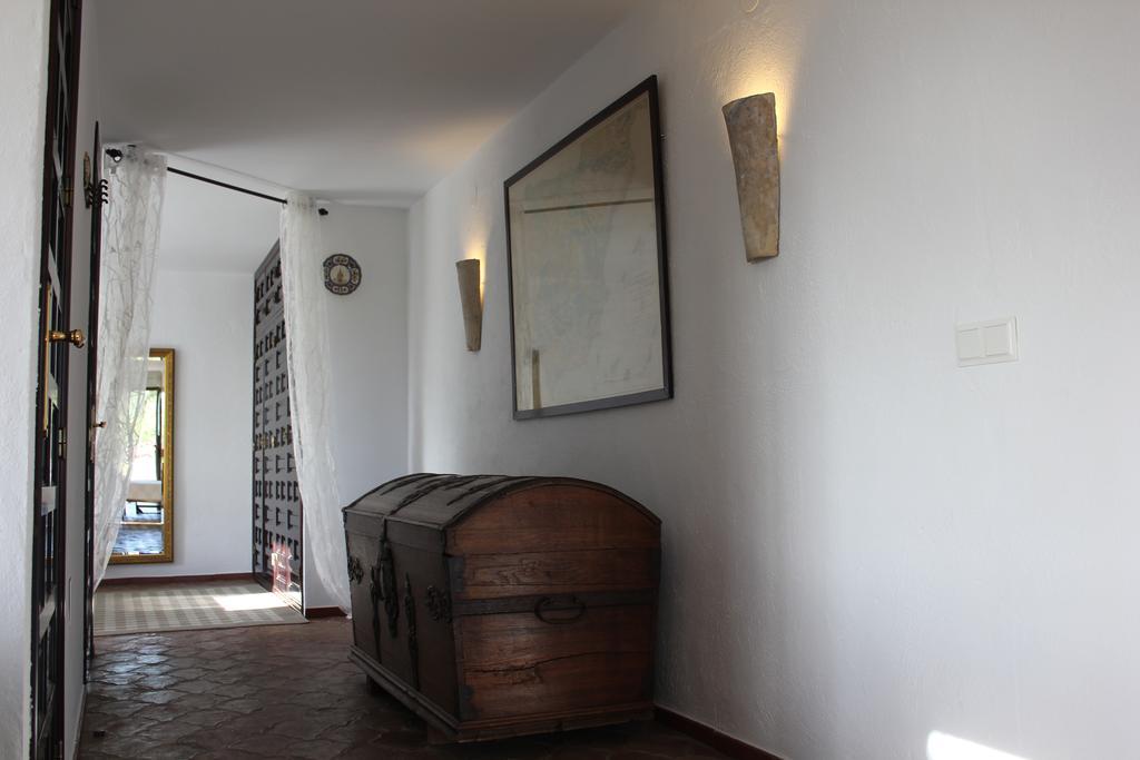 El Nispero Dulce Bed & Breakfast Alcaucín Екстериор снимка